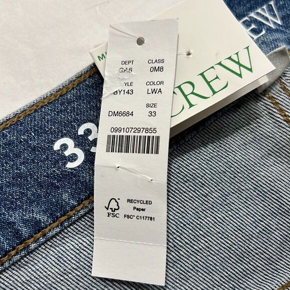 J. Crew Mid-rise denim short in Lakeshore blue wash cut off NWT size 33 - Picture 7 of 10